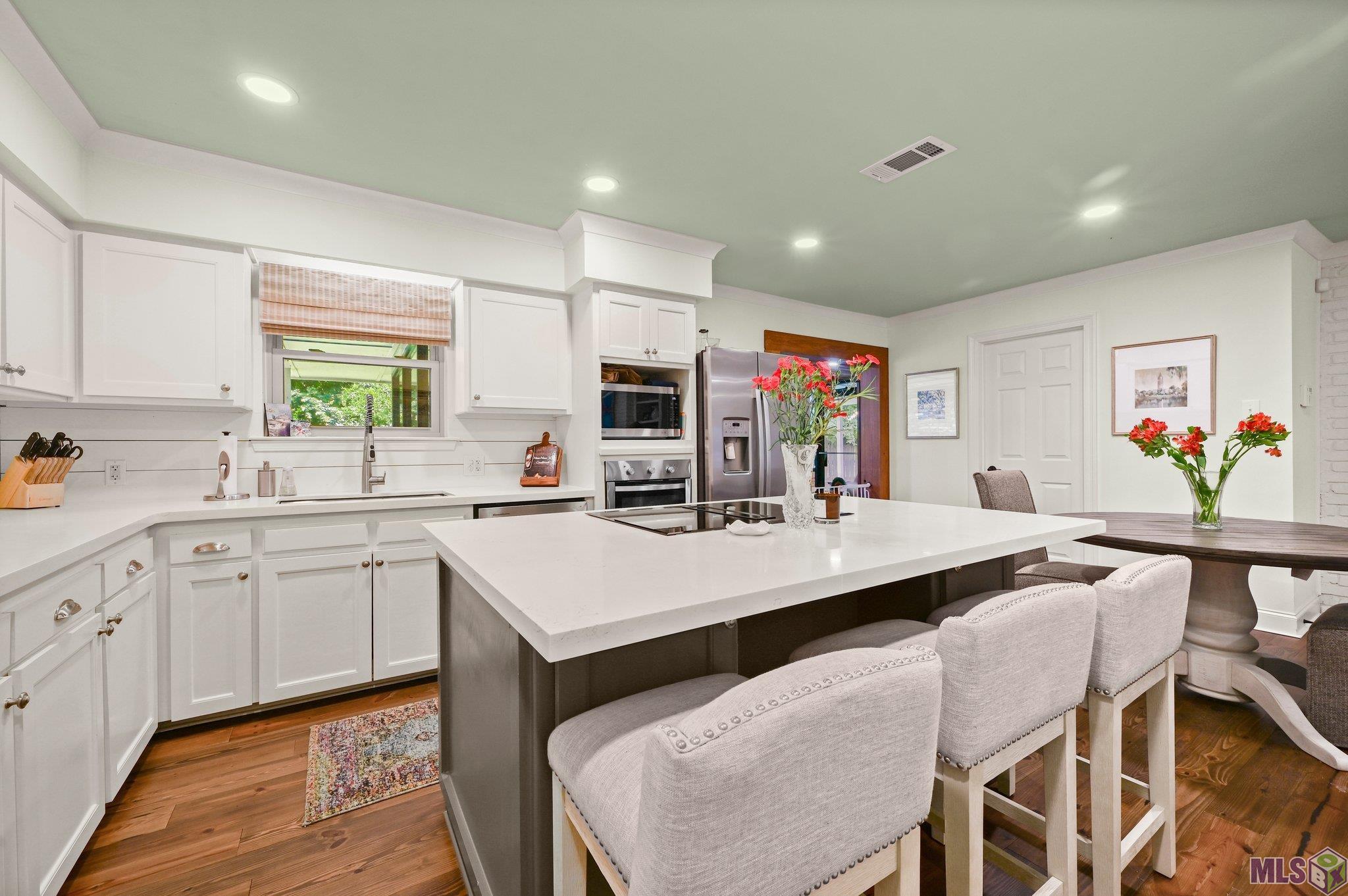 1235 Colonial Drive Baton Rouge, LA 70806 - Photo 3 of 24 Kitchen