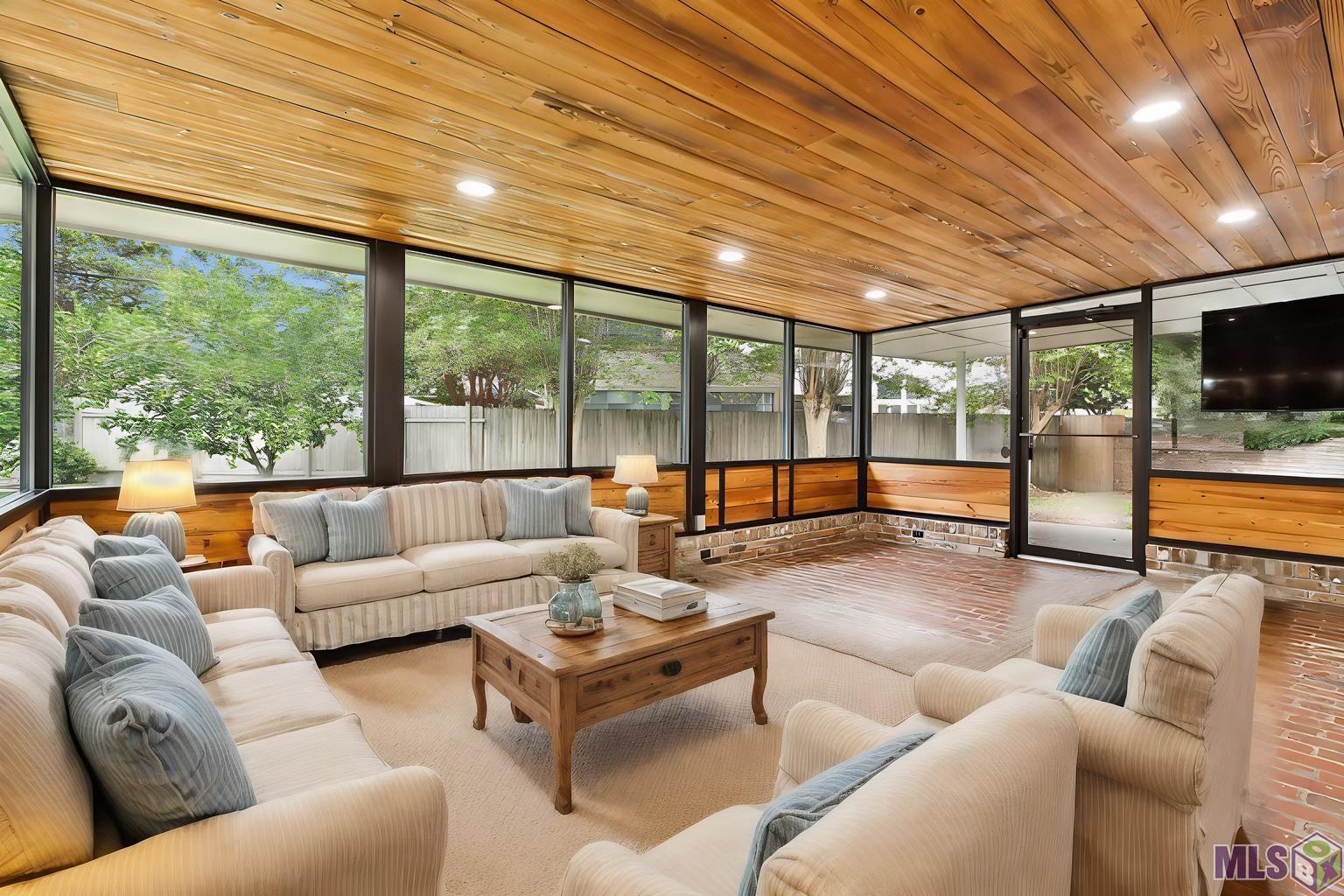 1235 Colonial Drive Baton Rouge, LA 70806 - Photo 7 of 24 Sunroom