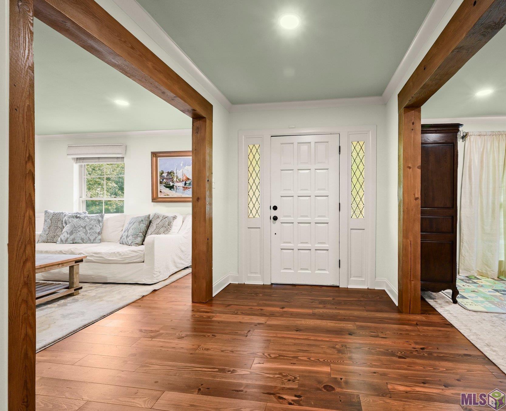 1235 Colonial Drive Baton Rouge, LA 70806 - Photo 8 of 24 Foyer