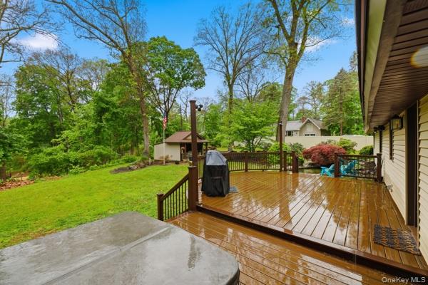 13 Tree Top Lane Poughkeepsie, NY 12603 - Photo 30 of 40