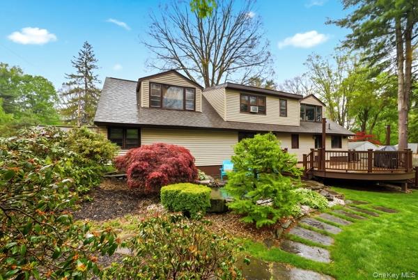 13 Tree Top Lane Poughkeepsie, NY 12603 - Photo 7 of 40