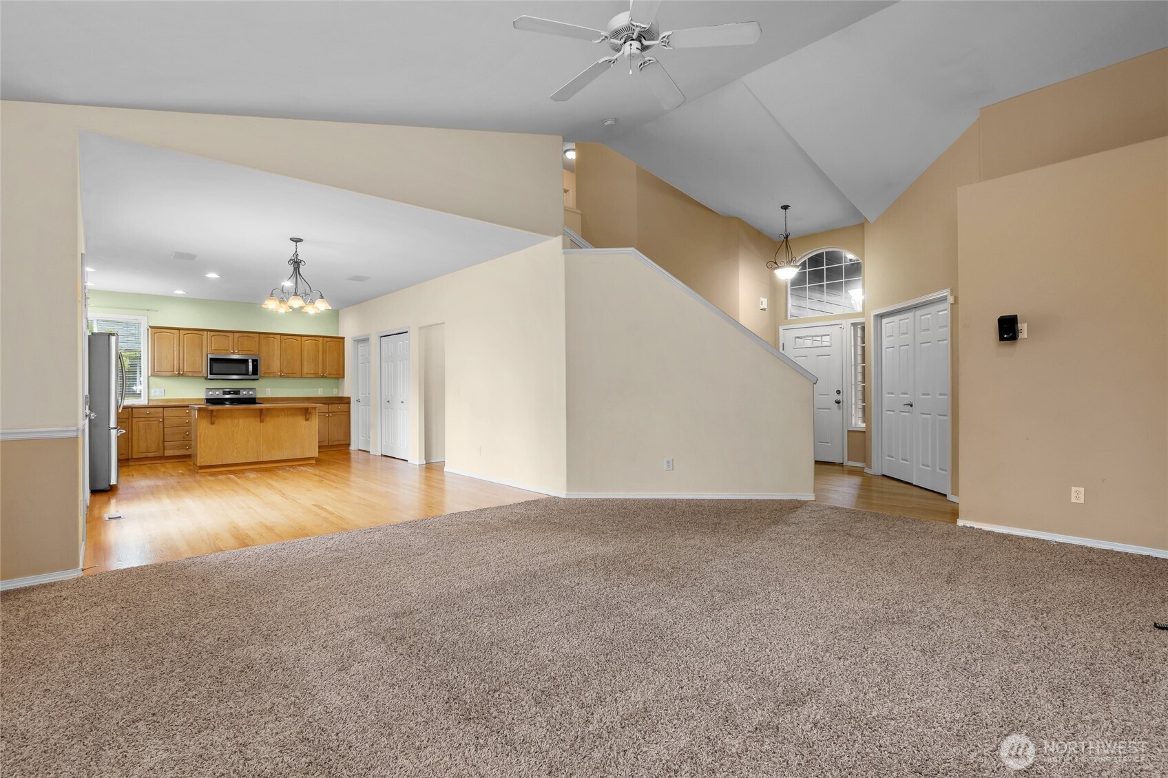 21017 Springhaven Way East Bonney Lake, WA 98391 - Photo 10 of 40