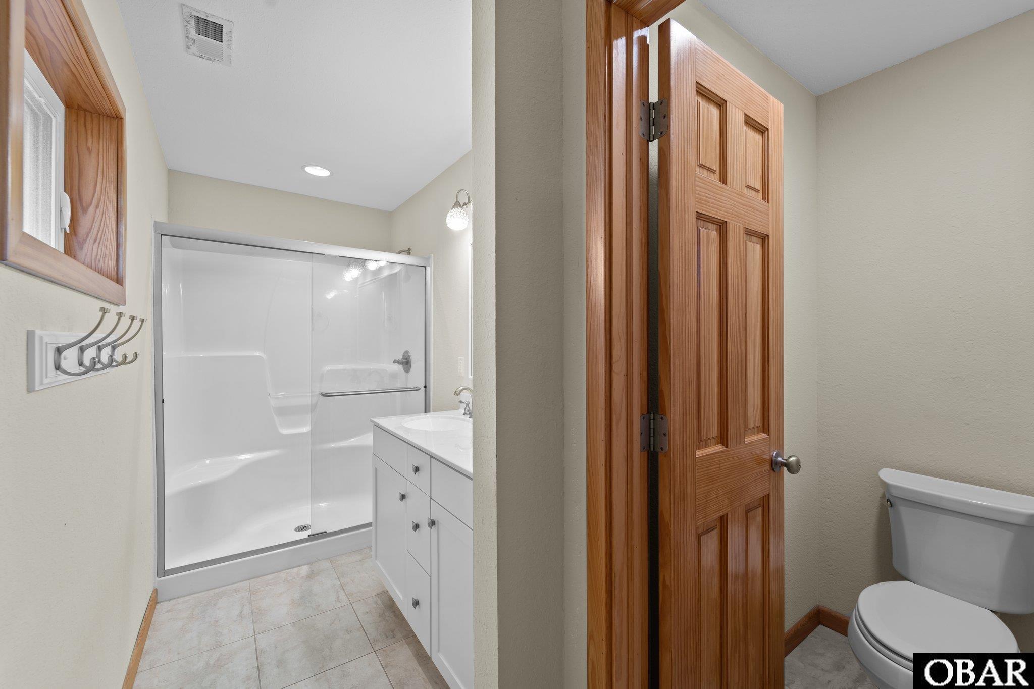 149 Old Duck Road, Unit 25 Duck, NC 27949 - Photo 11 of 35 ENSUITE BATH