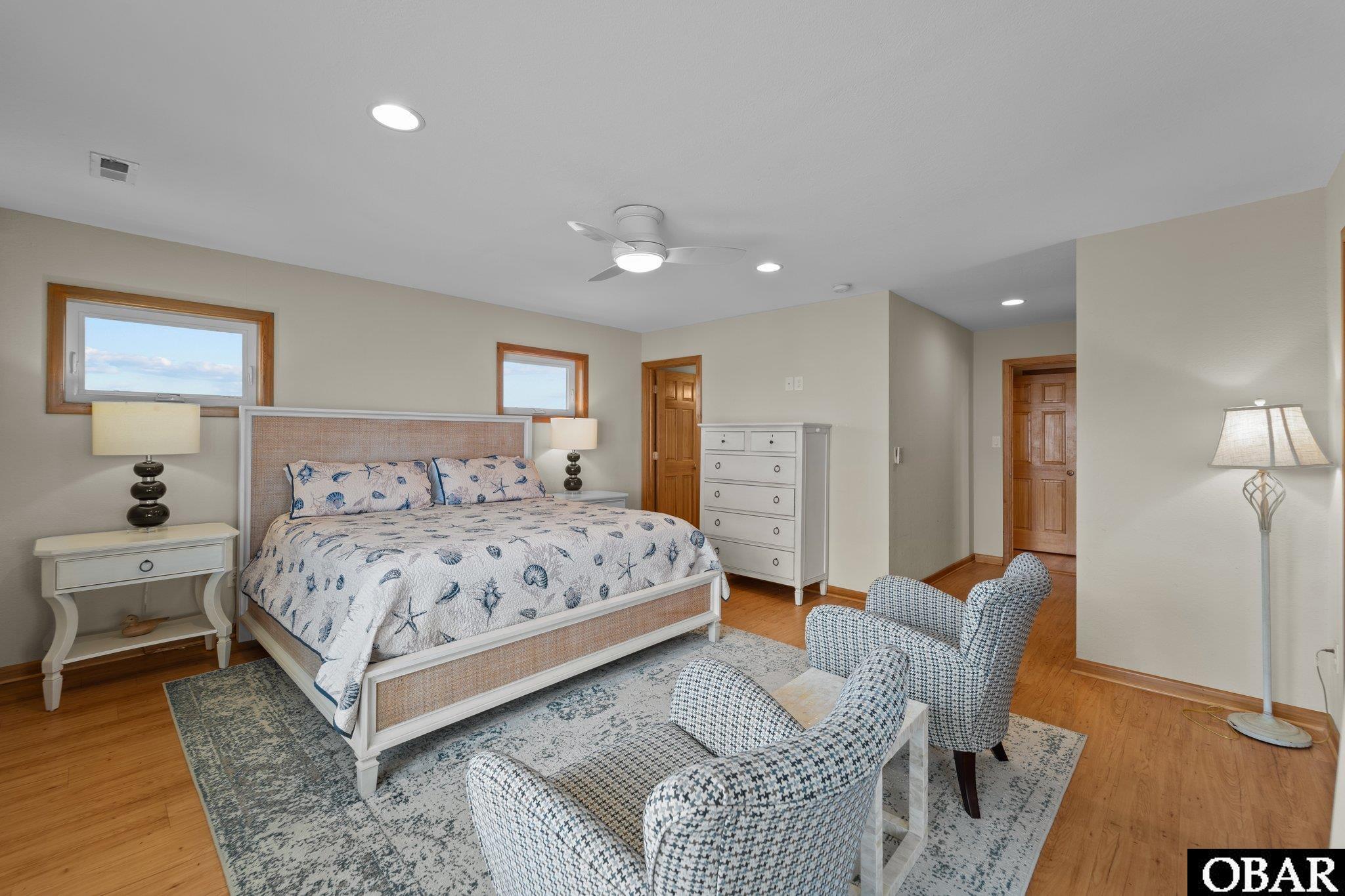 149 Old Duck Road, Unit 25 Duck, NC 27949 - Photo 10 of 35 TOP FLOOR ENSUITE
