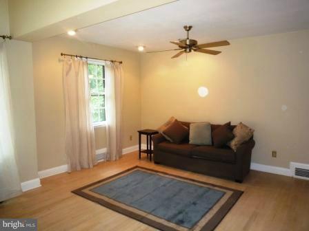 5815 Meadowood Road Baltimore, MD 21212 - Photo 14 of 28 Interior (General)
