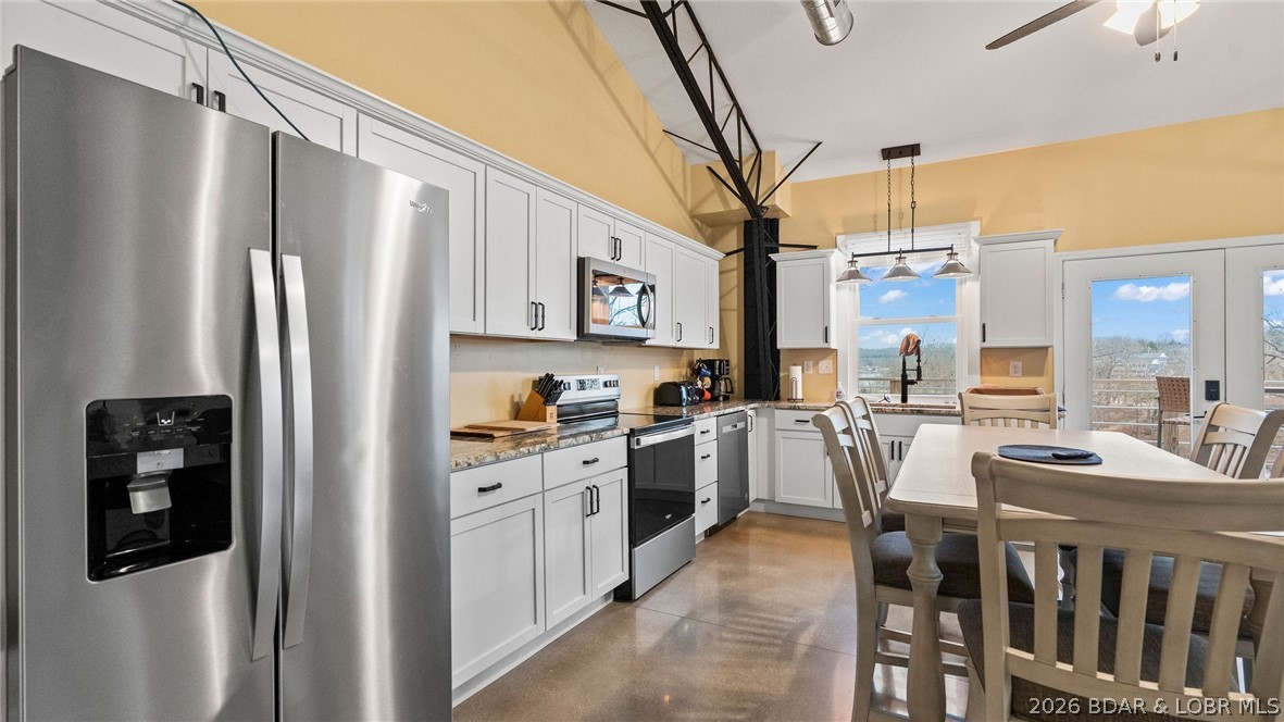 375 Admirals Point Climax Springs, MO 65324 - Photo 3 of 63