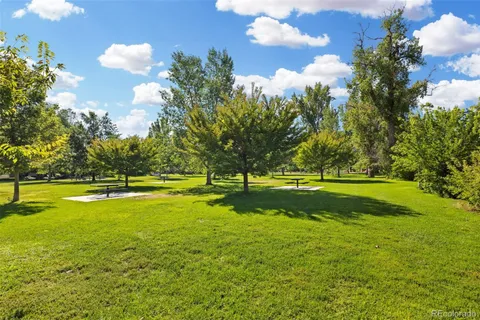 $925,000 | 525 Pearl Street, Denver, CO 80203