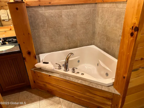 $39,500 | 3210 Lake Shore Drive, Unit 38 INTERVAL 7, Lake George, NY 12845