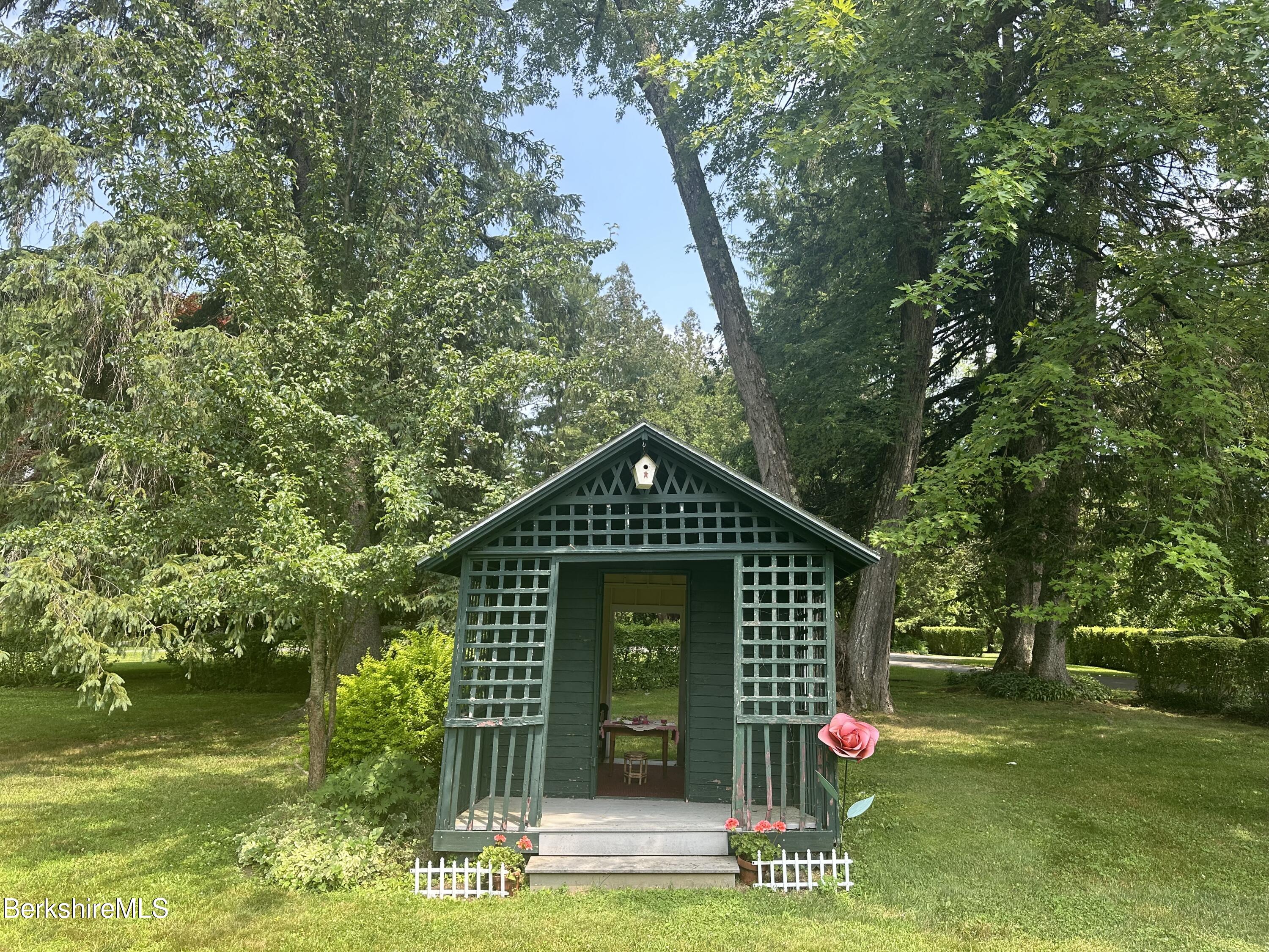 5 Glendale Road Stockbridge, MA 01262 - Photo 30 of 55 IMG_0975