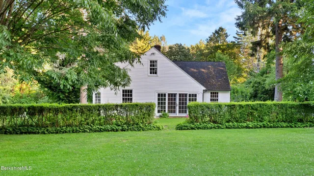 $1,490,000 | 5 Glendale Road, Stockbridge, MA 01262