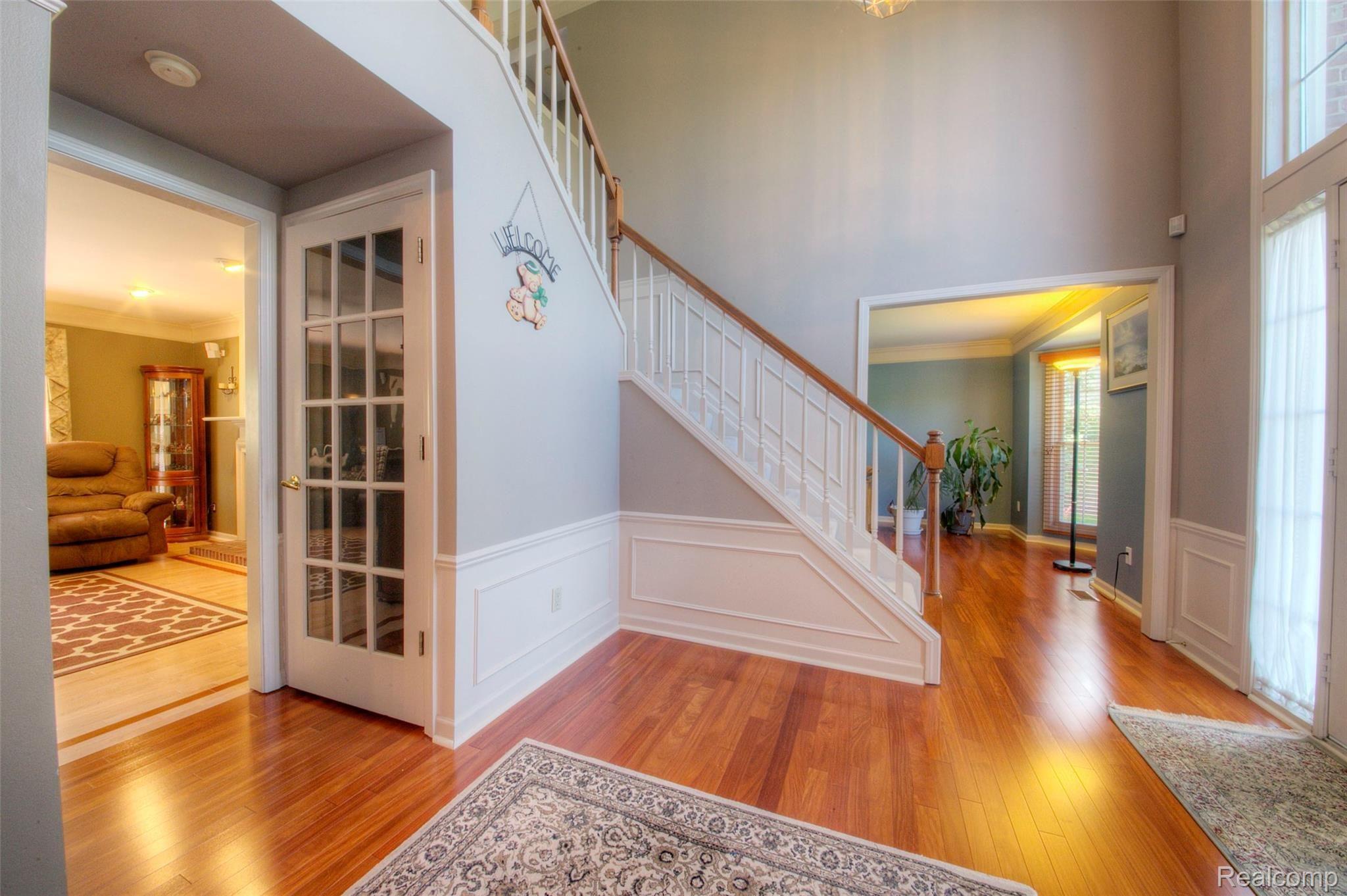 46559 Inverness Road Canton, MI 48188 - Photo 9 of 48 6 Foyer.jpg