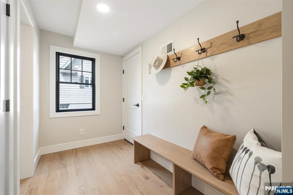 220 Orchard Place Ridgewood, NJ 07450 - Photo 21 of 41 Gallery Image 21