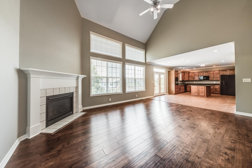 12729 Clear Ridge Road Knoxville, TN 37922 - Photo 4 of 25 Living/ Kitchen Combo