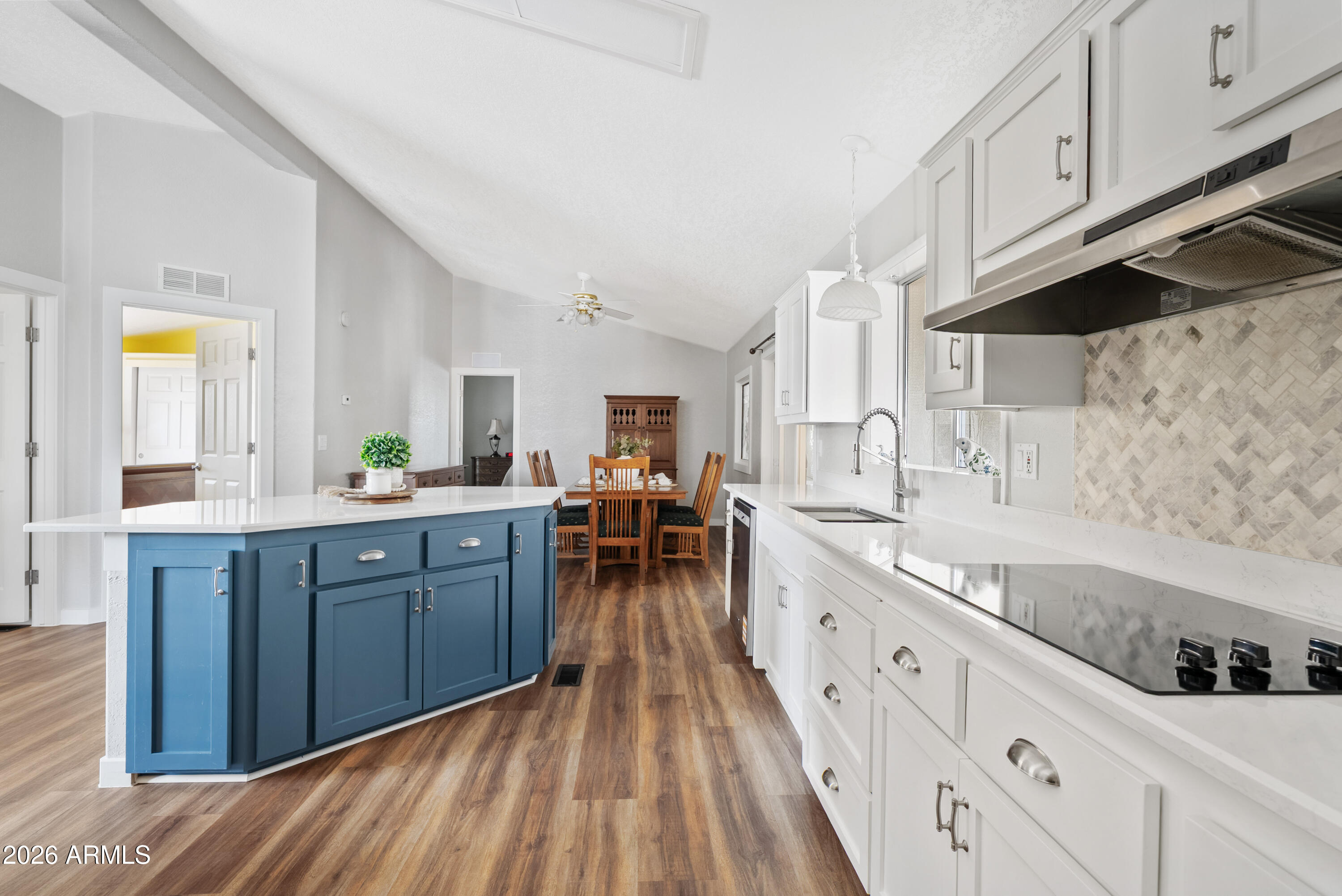 3700 South Tomahawk Road, Unit 8 Apache Junction, AZ 85119 - Photo 7 of 30 Kitchen