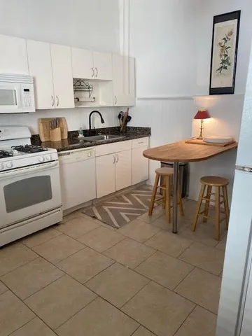 $2,400 | 7627 Hampson Street, New Orleans, LA 70118