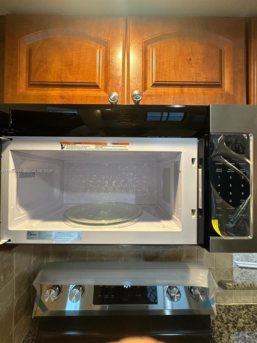 9848 Marina Boulevard, Unit 811 Boca Raton, FL 33428 - Photo 14 of 86 Brand new microwave