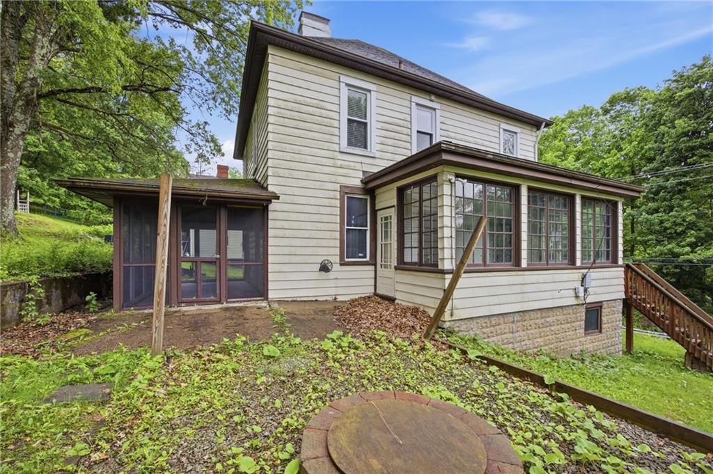 989 Brownstown Road Irwin, PA 15642 - Photo 24 of 26