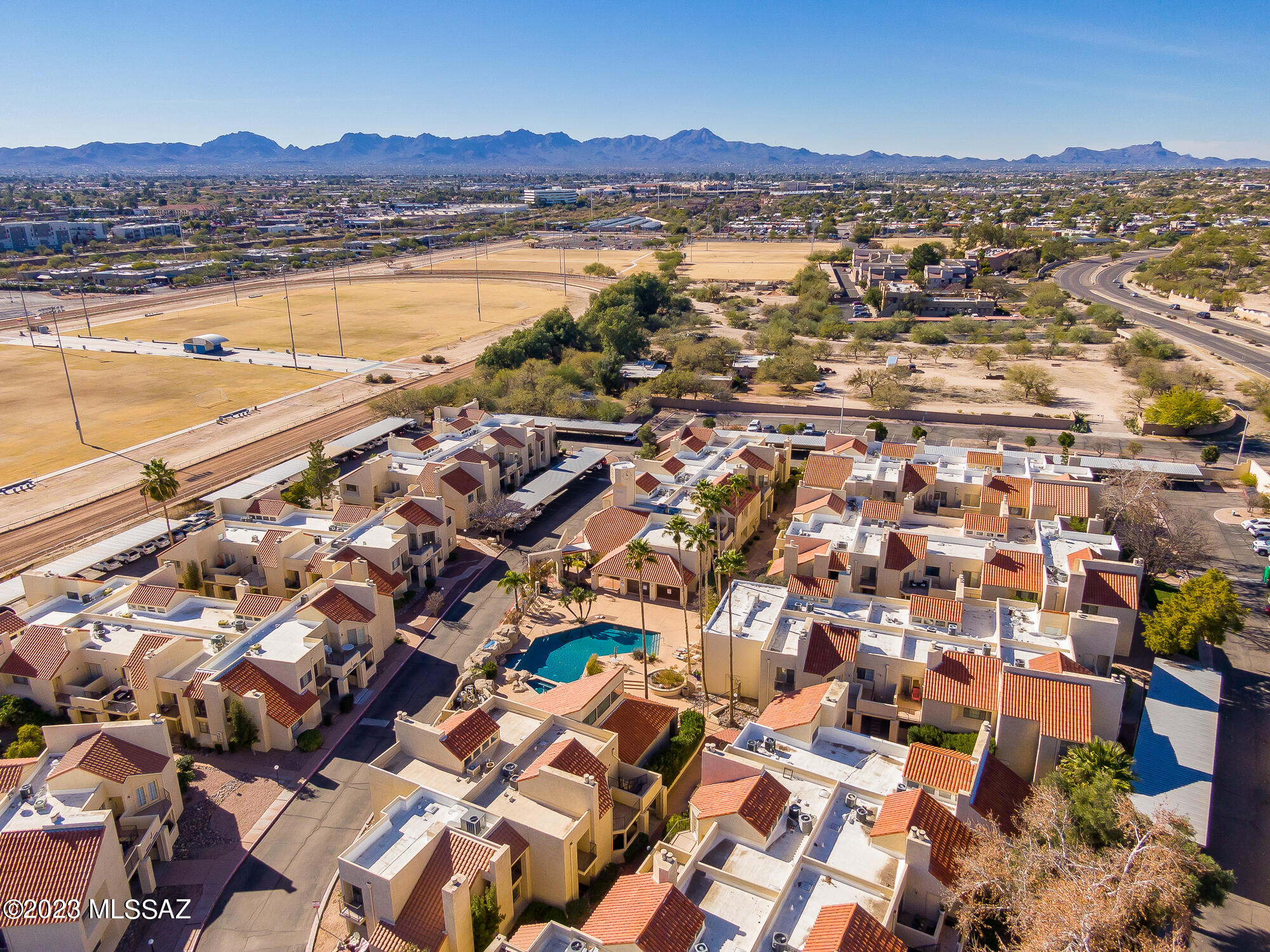 1200 East River Road, Unit E59 Tucson, AZ 85718 - Photo 25 of 34