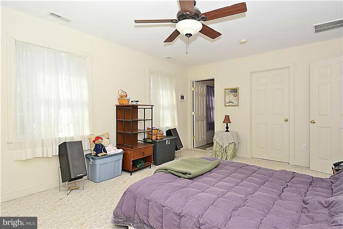 52 Decatur Avenue Annapolis, MD 21403 - Photo 16 of 30 Bedroom 1