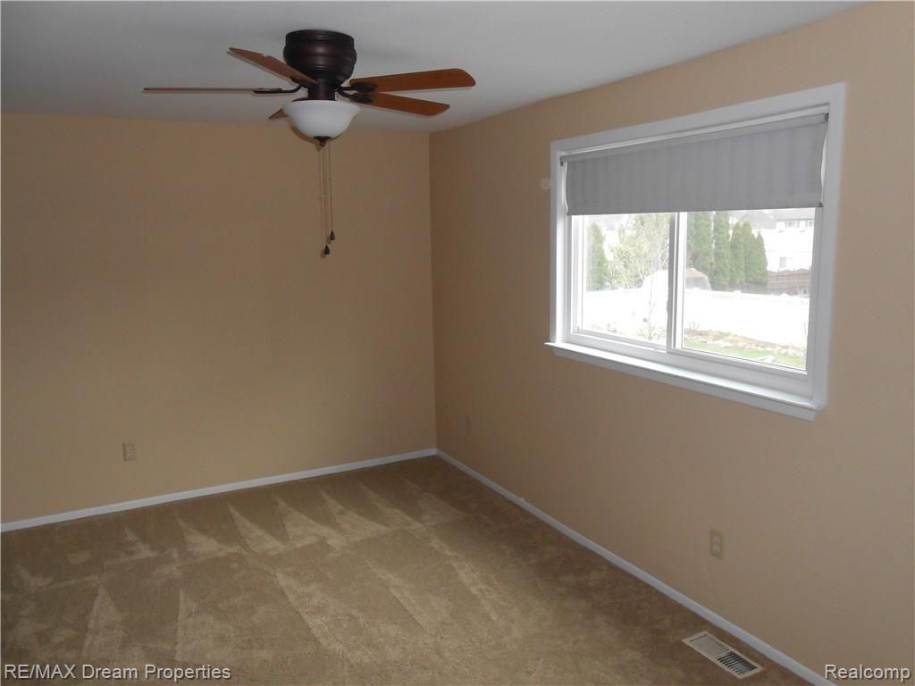 336 Meadowlake Road Canton, MI 48188 - Photo 17 of 40