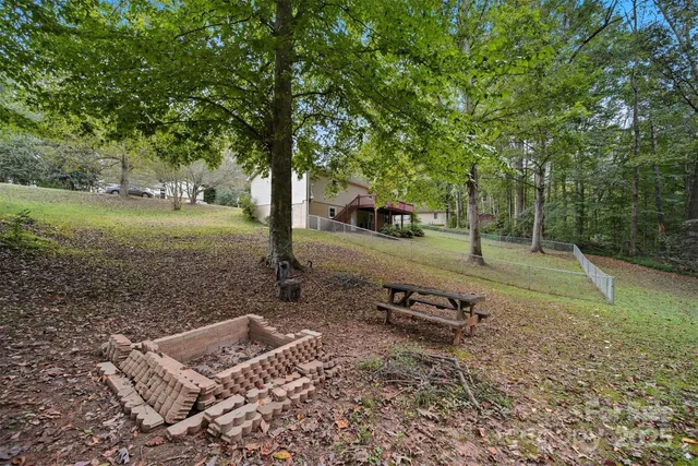 $289,900 | 4168 Forest Point Drive, Hickory, NC 28602