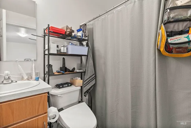 $1,300,000 | 904 East Vandal Drive, Moscow, ID 83843