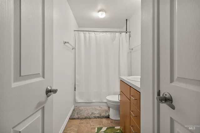 $1,300,000 | 904 East Vandal Drive, Moscow, ID 83843