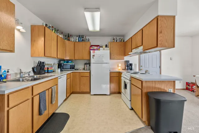 $1,300,000 | 904 East Vandal Drive, Moscow, ID 83843