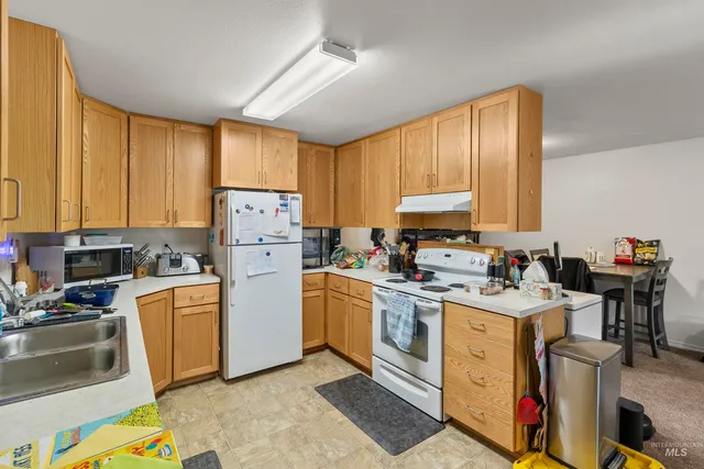 $1,300,000 | 904 East Vandal Drive, Moscow, ID 83843