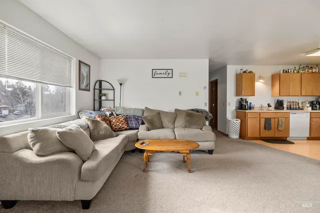 $1,300,000 | 904 East Vandal Drive, Moscow, ID 83843