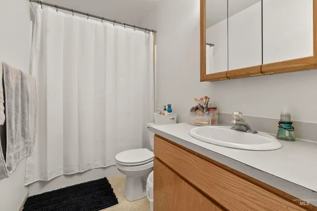 $1,300,000 | 904 East Vandal Drive, Moscow, ID 83843