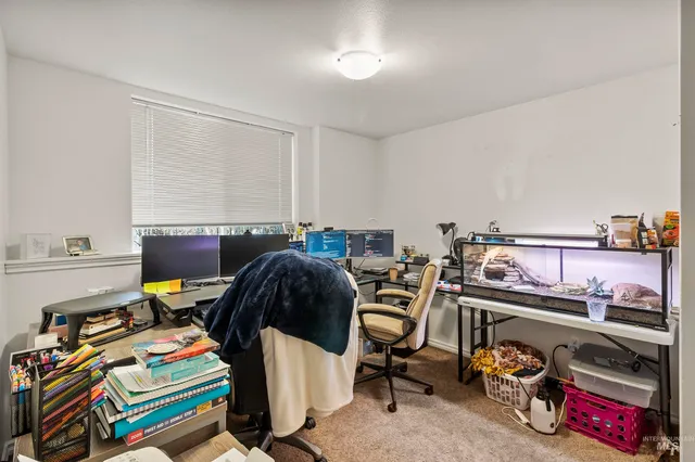 $1,300,000 | 904 East Vandal Drive, Moscow, ID 83843