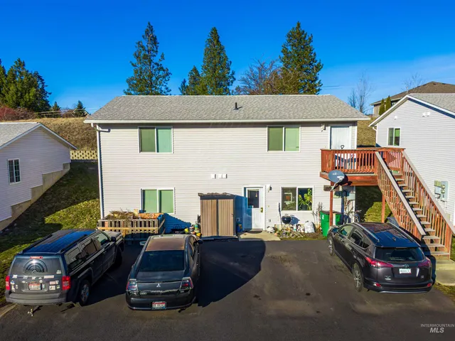 $1,300,000 | 904 East Vandal Drive, Moscow, ID 83843