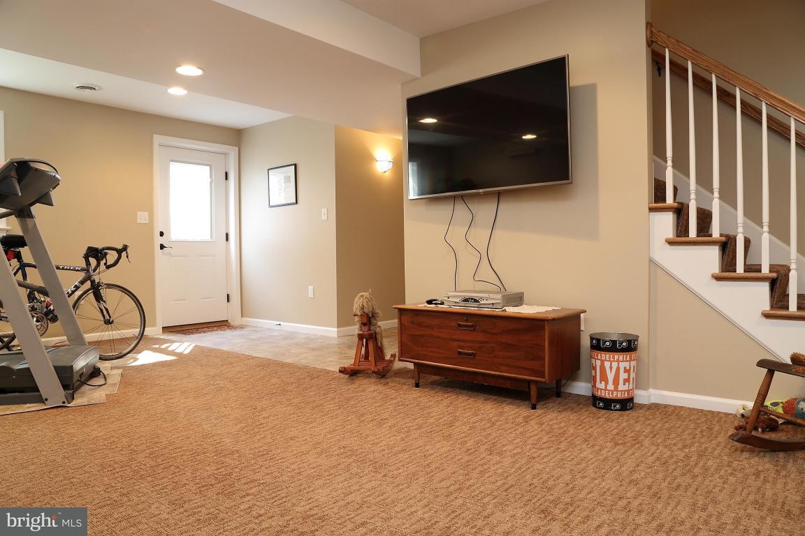 10 Kurtz Drive Lititz, PA 17543 - Photo 3 of 30 Gallery Image 3