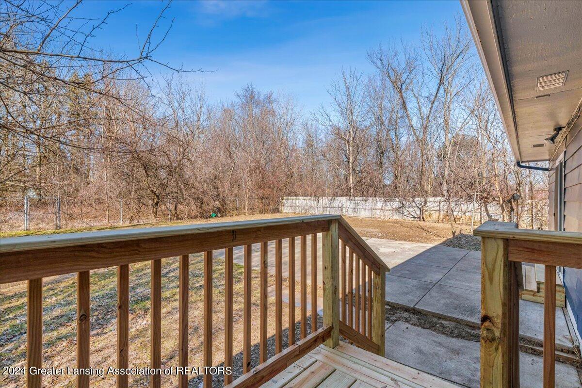929 College Road Mason, MI 48854 - Photo 27 of 38 21-Media Jett-30
