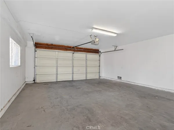 a view of a garage