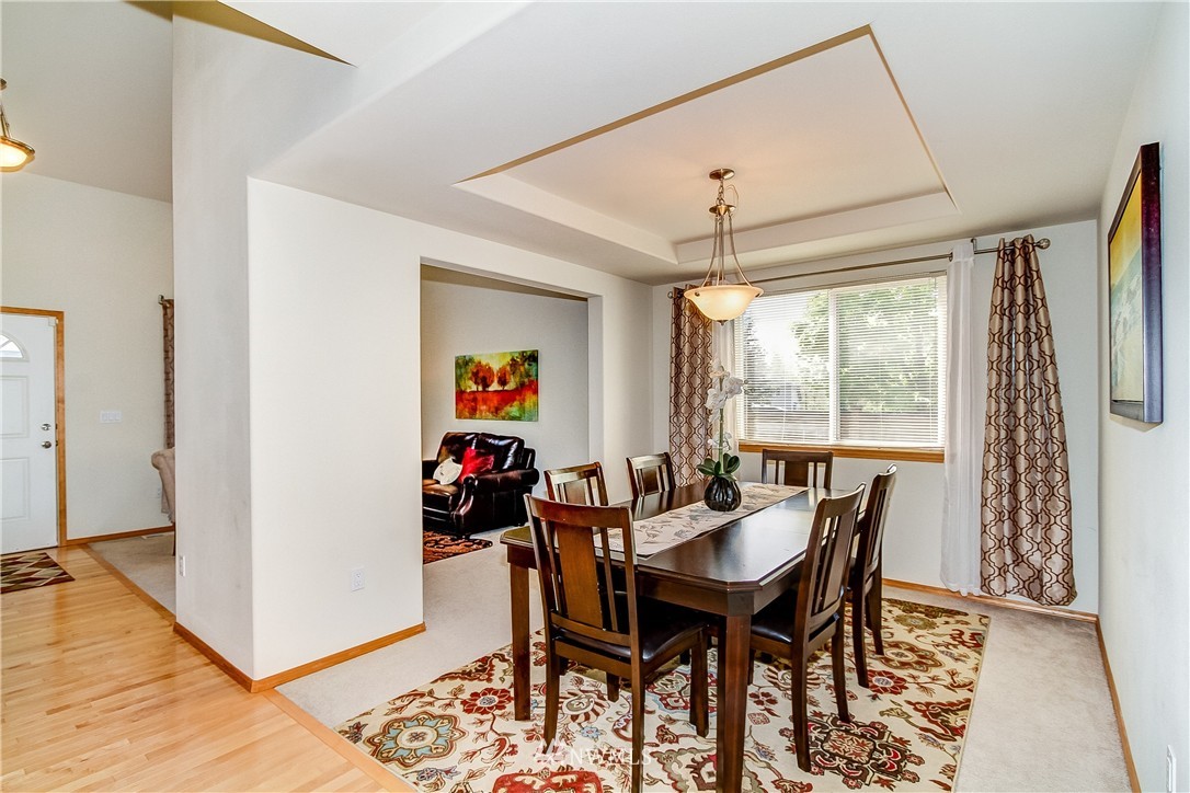 18106 28th Drive Southeast Bothell, WA 98012 - Photo 4 of 16 Gallery Image 4