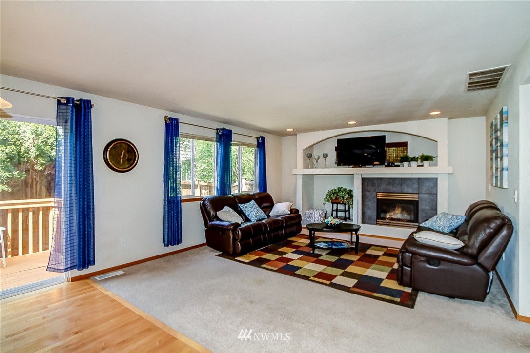 18106 28th Drive Southeast Bothell, WA 98012 - Photo 7 of 16 Gallery Image 7