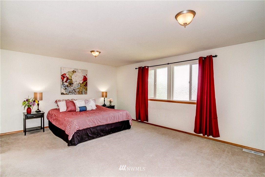 18106 28th Drive Southeast Bothell, WA 98012 - Photo 8 of 16 Gallery Image 8