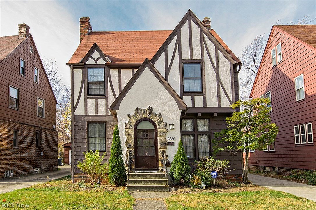 2336 Canterbury Road Cleveland, OH 44118 - Photo 1 of 25