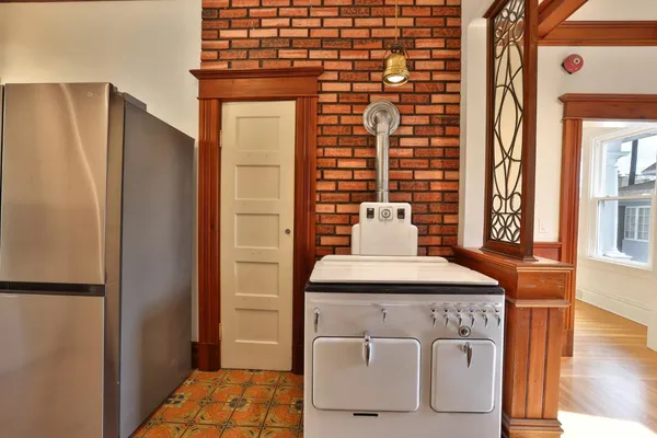 $1,349,000 | 73 South 15th Street, San Jose, CA 95112