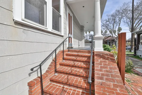 $1,349,000 | 73 South 15th Street, San Jose, CA 95112