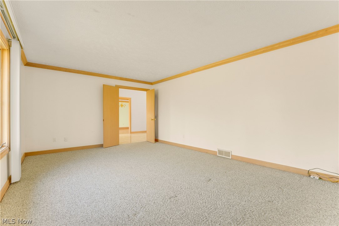 13015 Pearl Road Chardon, OH 44024 - Photo 21 of 50