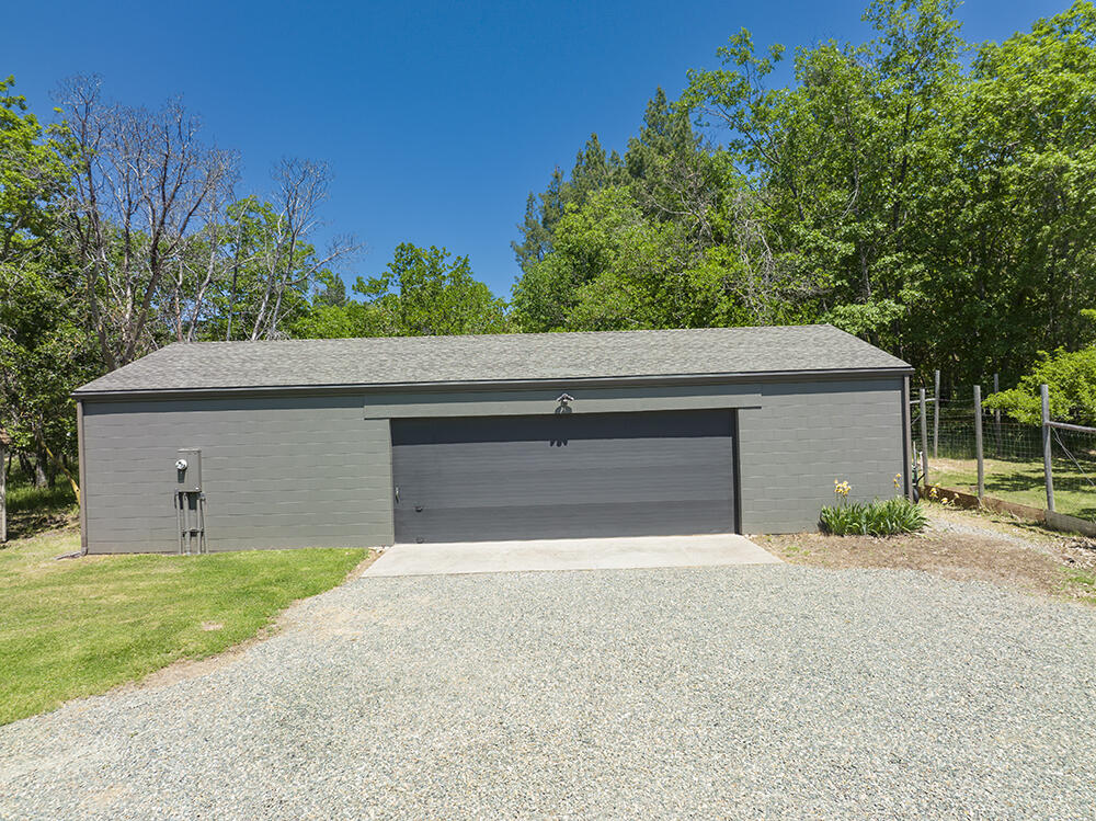 4990 Upper River Road Grants Pass, OR 97526 - Photo 33 of 54 Shop