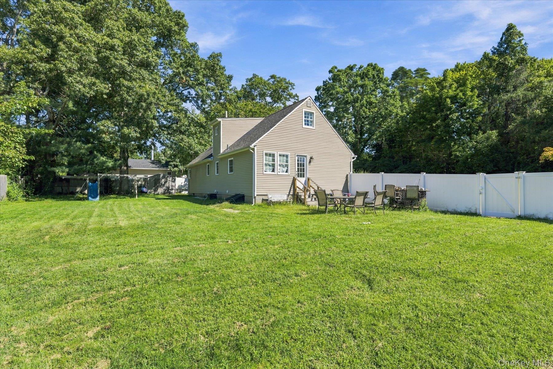 6 Hawk Road Rocky Point, NY 11778 - Photo 23 of 23 Gallery Image 23