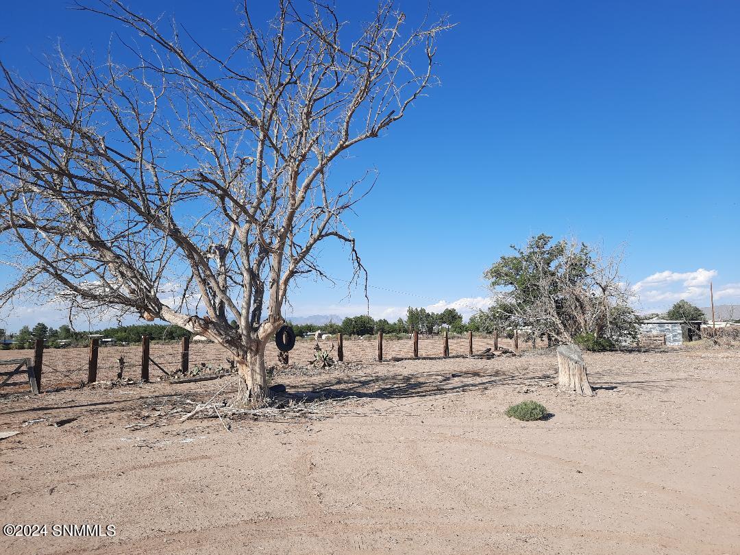 3216 3 Saints Road Anthony, NM 88021 - Photo 27 of 30 back area