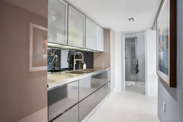 $20,000 | 7116 Country Club Drive, La Jolla, CA 92037