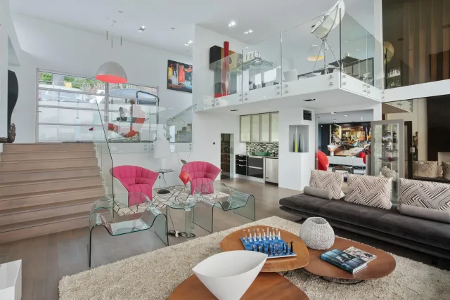 $20,000 | 7116 Country Club Drive, La Jolla, CA 92037