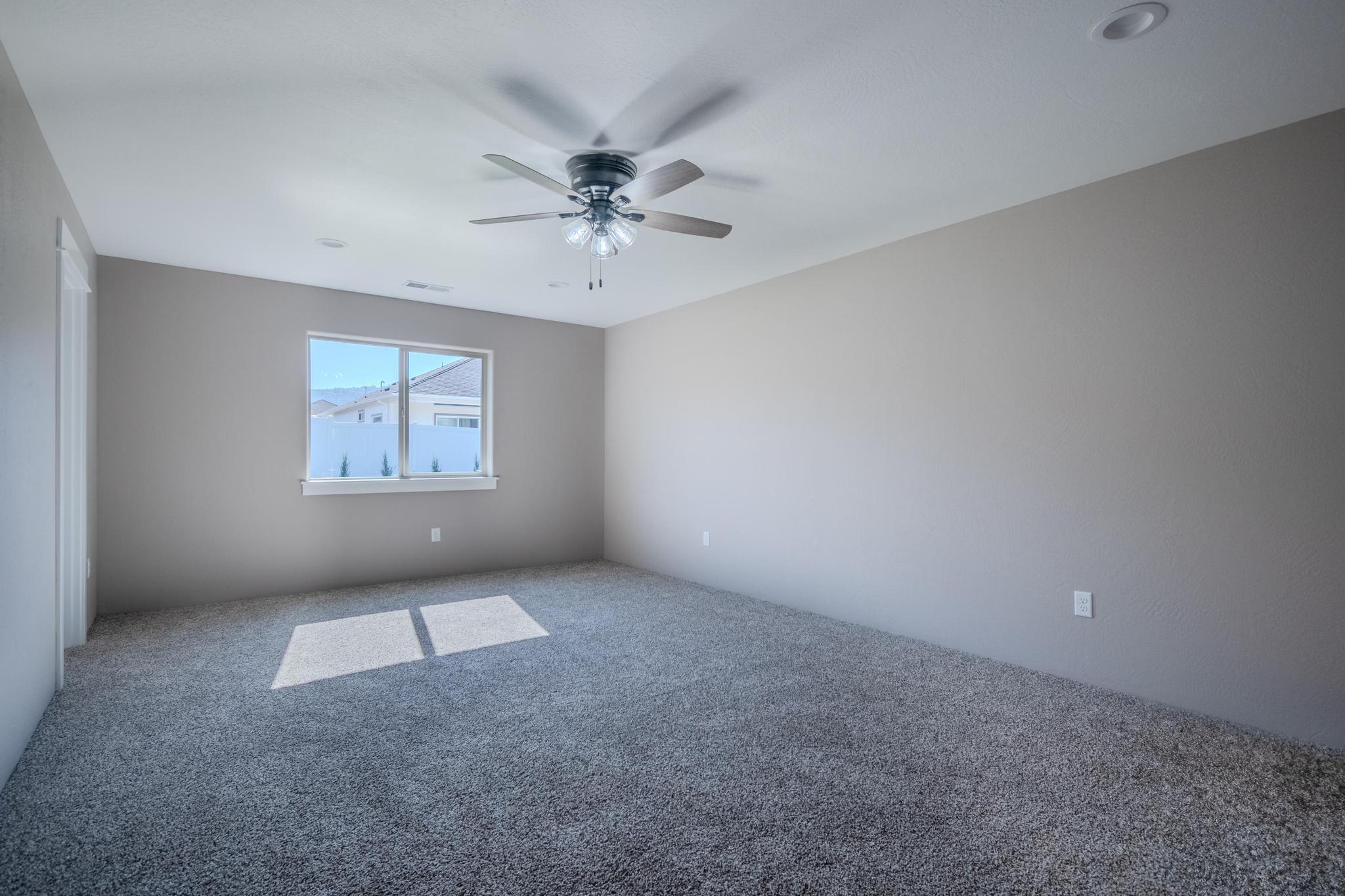 3738 Springbrook Road Medford, OR 97504 - Photo 10 of 29 01-10
