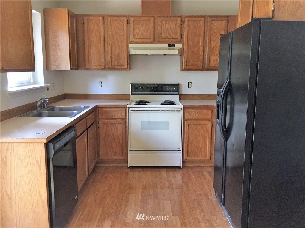 790 Northeast Larson Lake Road Belfair, WA 98528 - Photo 3 of 8 Gallery Image 3